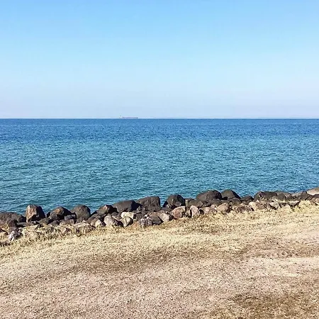5 Person In